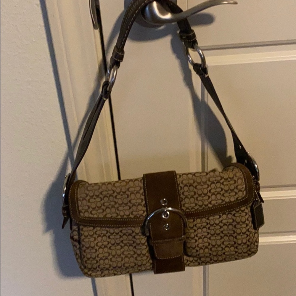 Vintage coach handbag stores in dust bag